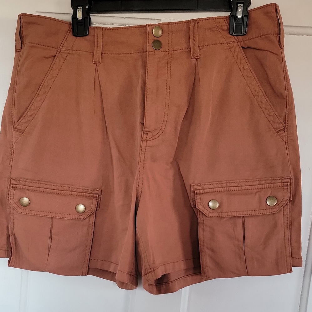 Pilcro  Cargo Shorts with Button Details